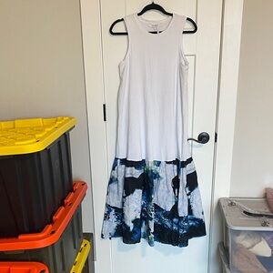 Dkny Elegant Sleeveless Maxi Dress in White and Blue XS